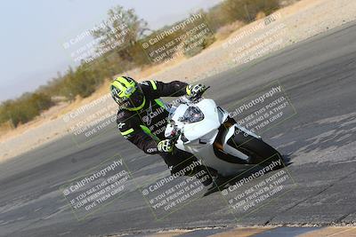 media/Mar-28-2022-Superbike Trackdays (Mon) [[b8603d0f67]]/Open Track Time/Turn 3 Inside/